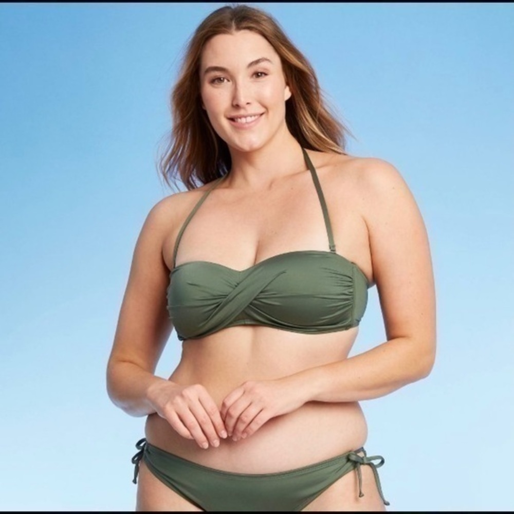 Women's Molded Cup Twist Bandeau Bikini Top M8-10